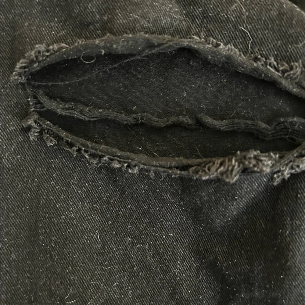 SHEIN black boyfriend distressed jeans - Picture 12 of 14